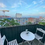 Appartement Moderne Mit 2 Balkonen, Self Check-in, Parking Graz