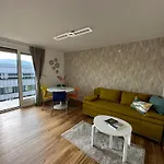 Moderne Mit 2 Balkonen, Self Check-in, Parking *