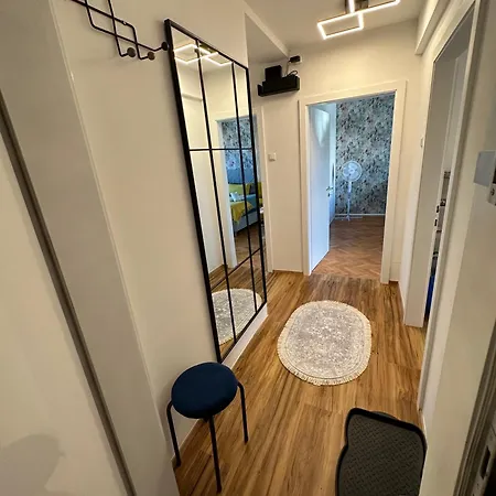 Moderne Mit 2 Balkonen, Self Check-in, Parking 公寓 *