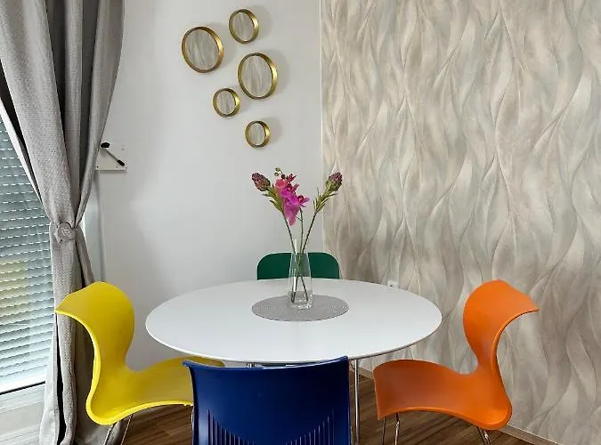 Appartement Moderne Mit 2 Balkonen, Self Check-in, Parking